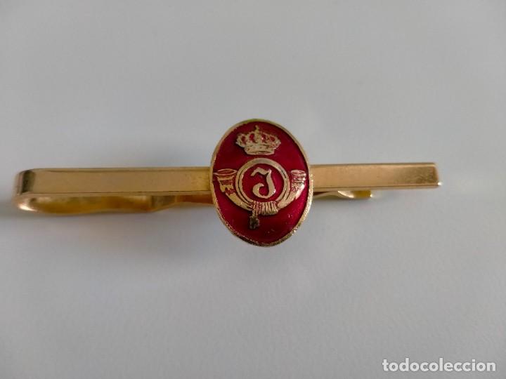 Militaria: PISA CORBATAS REGIMIENTO DE INFANTERIA