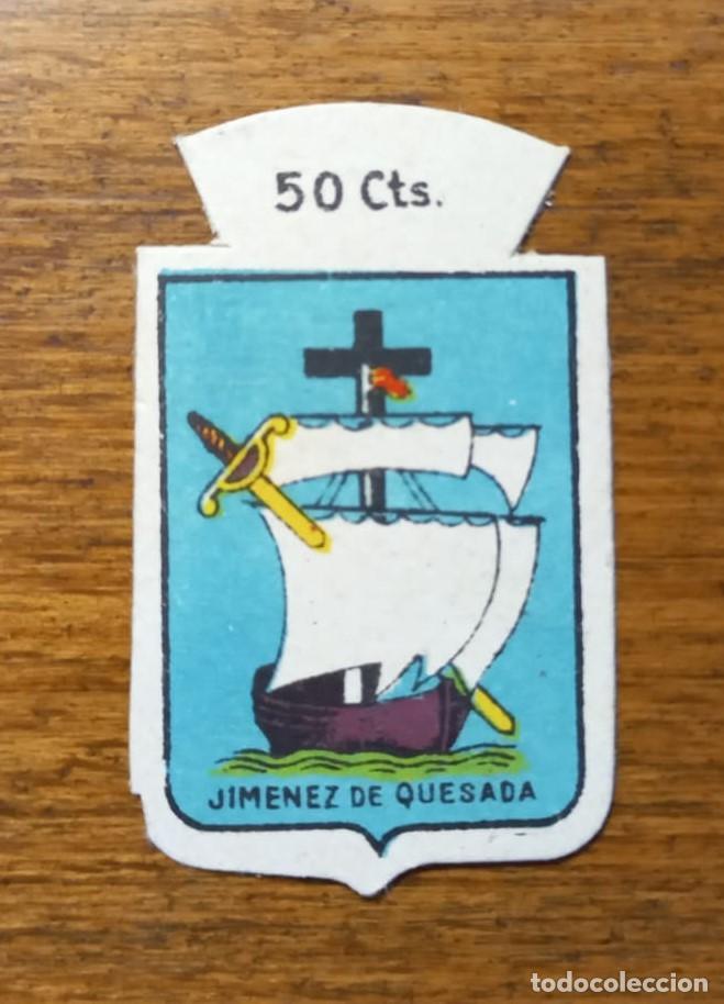 Militaria: Emblema auxilio social, 50 cts, JIMENEZ DE QUESADA