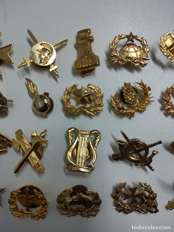 Militaria: EMBLEMAS CUELLO 1986 - Foto 3