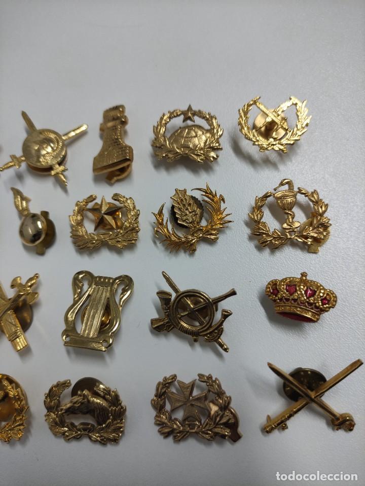 Militaria: EMBLEMAS CUELLO 1986 - Foto 4