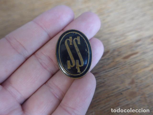 Militaria: Antiguo emblema de servicio social en negro, falange, SS, original.