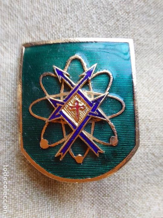 Militaria: ANTIGUA INSIGNIA ESMALTADA. - Foto 1