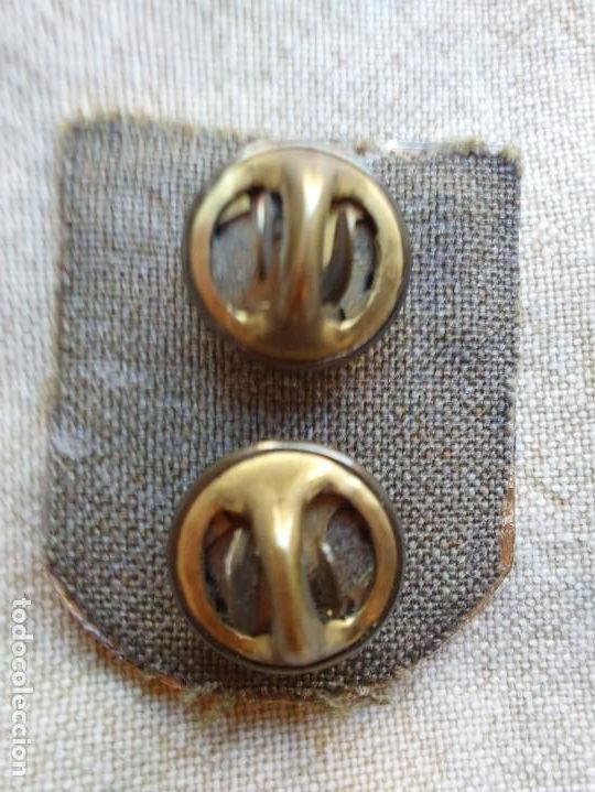 Militaria: ANTIGUA INSIGNIA ESMALTADA. - Foto 2