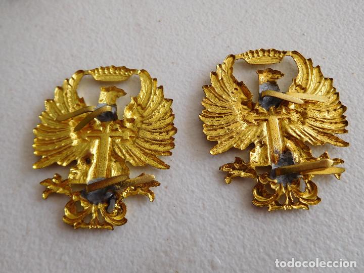 Militaria: 2 emblemas del ej&eacute;rcito de tierra &eacute;poca Franco - Foto 3