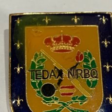 Militaria: ANTIGUO DISTINTIVO POLICIA NACIONAL TEDAX-NRBQ CON ALFILER TRASERO