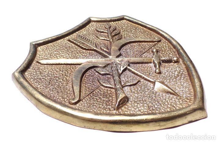 Militaria: ESCUDO DE BRONCE. 17,5X15,5. - Foto 3