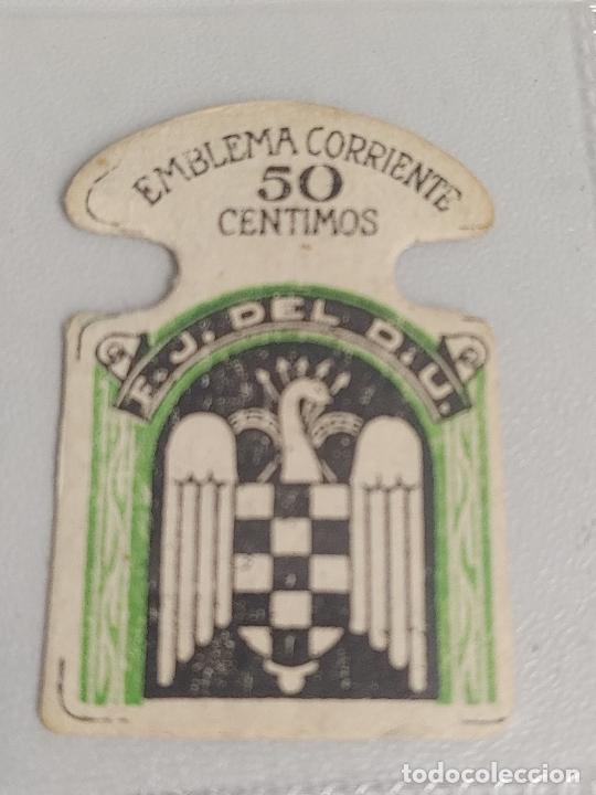 Militaria: EMBLEMA CORRIENTE 50 CENTIMOS FRENTE DE JUVENTUDES D.U DISTRITO UNIVERSITARIO