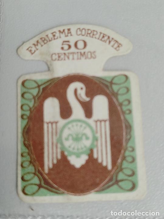 Militaria: AUXILIO SOCIAL EMBLEMA CORRIENTE 50 CTS. FRENTE DE JUVENTUDES FALANGE