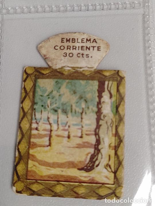 Militaria: EMBLEMA CORRIENTE AUXILIO SOCIAL 30 CTS. VALENCIA SERIE M N&ordm; 10
