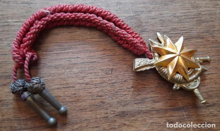 Militaria: Emblema comandante infanter&iacute;a con cadetera - Foto 1