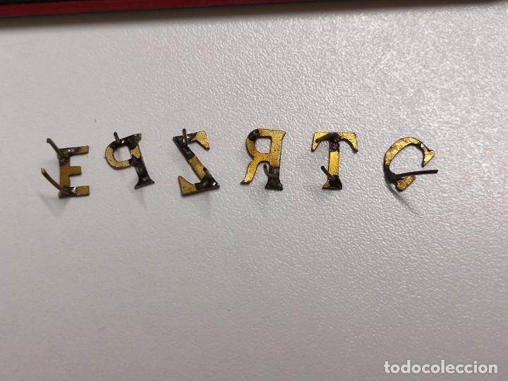 Militaria: LETRAS 1 CM - Foto 2