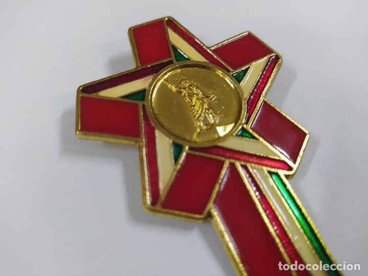 Militaria: INSIGNIA SOVI&Eacute;TICA DE HUNGR&Iacute;A. - Foto 2