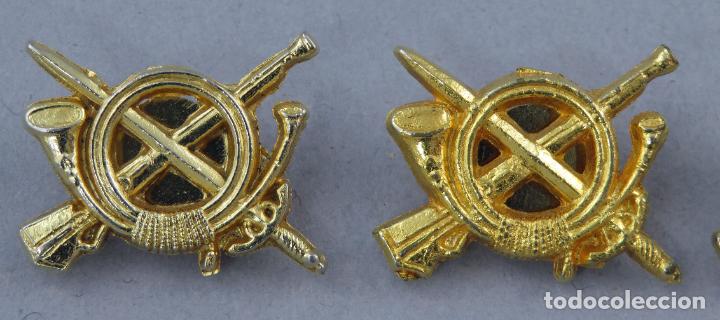 Militaria: Cuatro Pin solapa uniforme infanter&iacute;a - Foto 2