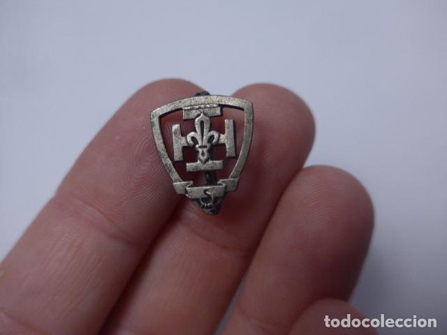 Militaria: Antigua insignia de boy scouts de Francia, scouts de France, a&ntilde;os 40. Original