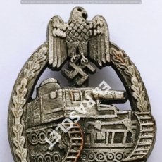 Militaria: PIN MILITAR - ÁGUILA CON ESVÁSTICA- ALEMANIA NAZI - DIVISIÓN PANZER - TANQUE. Lote 373707744