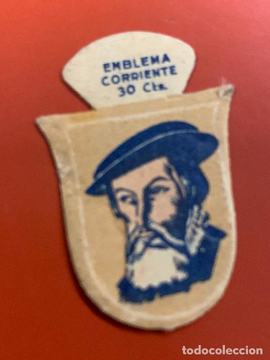 Militaria: Emblema. 30 Cts. Emblema corriente. Hernan Cortes. Serie G n.21