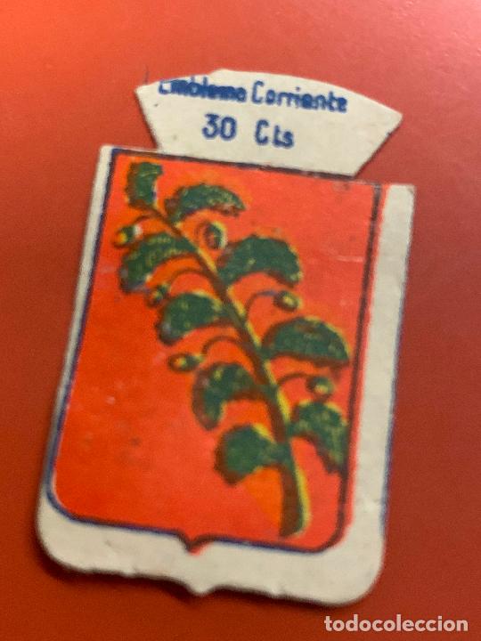 Militaria: Emblema. 30 Cts. Emblema corriente. Astorga. Serie X n.16