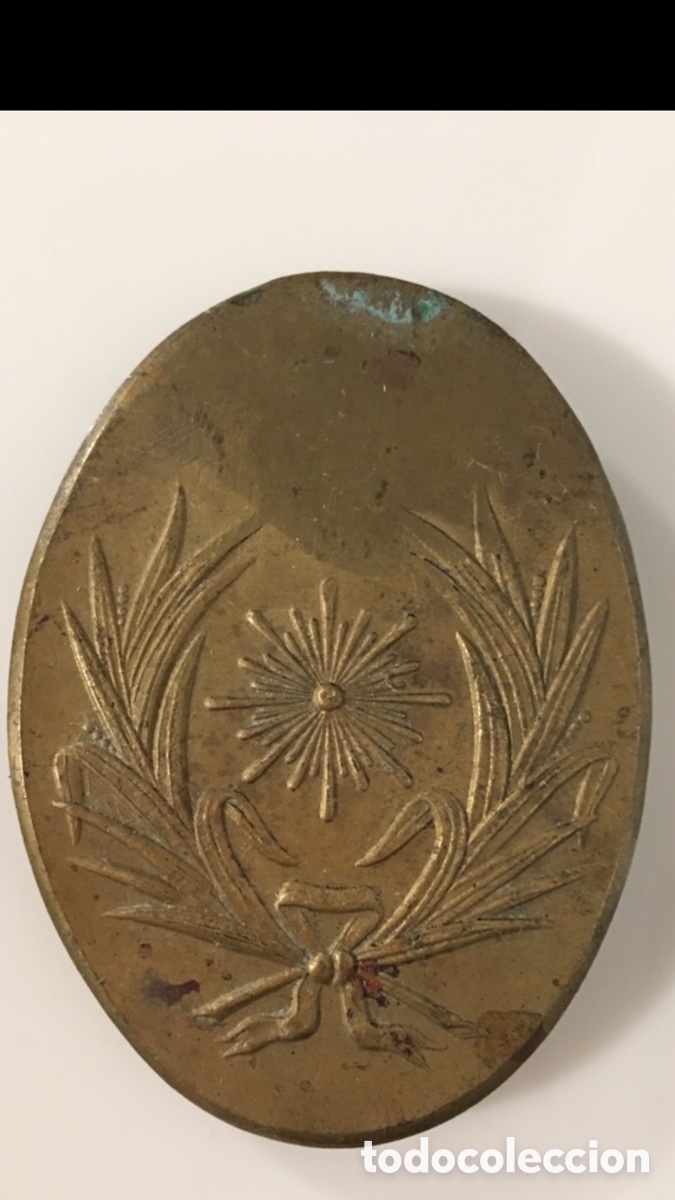Militaria: antigua Chapa o Insignia militar espa&ntilde;ola