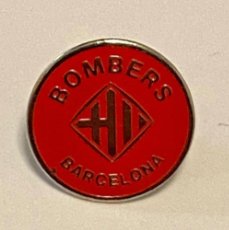 Militaria: PIN BOMBEROS DE BARCELONA - BOMBERS