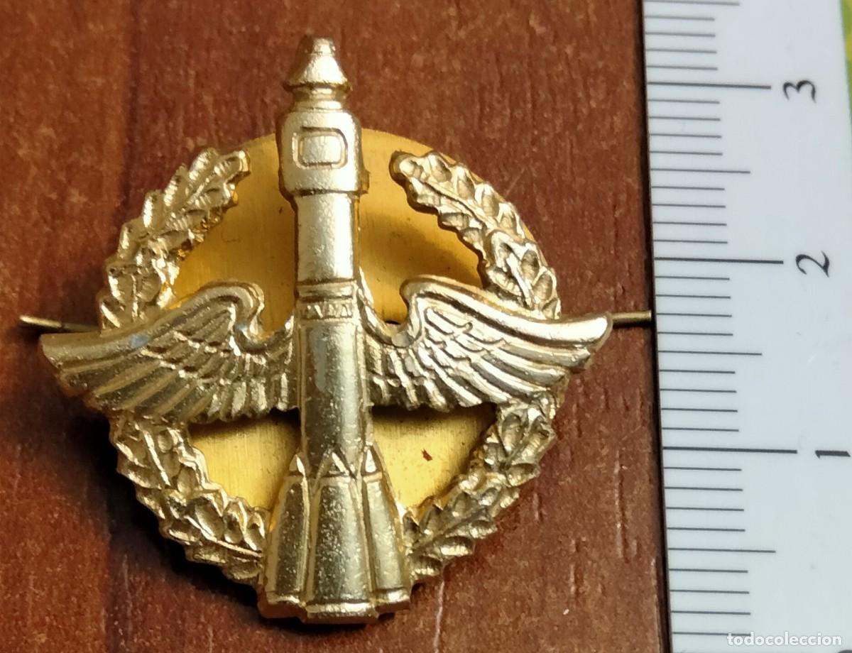 Militaria: Insignia militar misil - Foto 1
