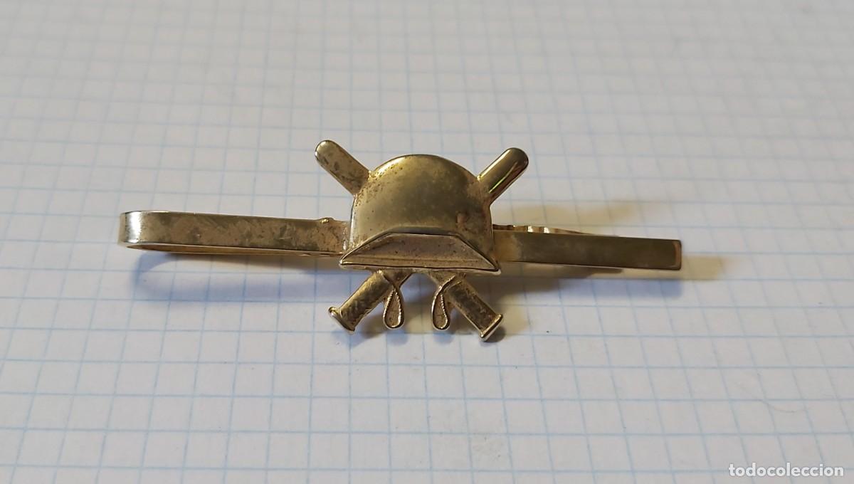 Militaria: Pasacorbatas PM - Foto 1