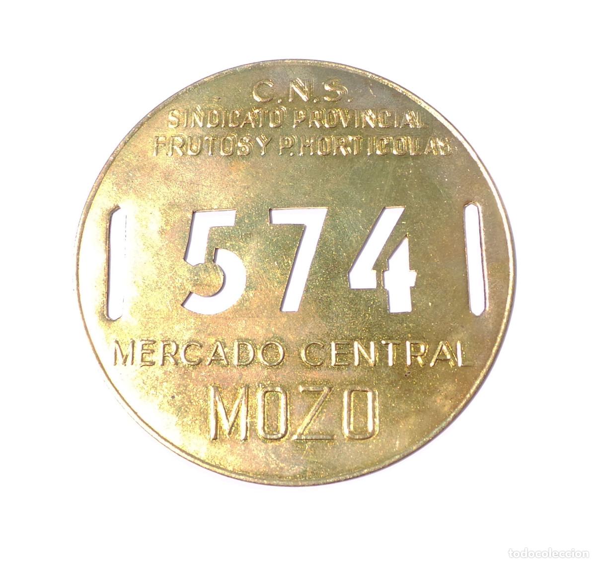 Militaria: PLACA DE MOZO, MERCADO CENTRAL N&ordm; 574 - Foto 1