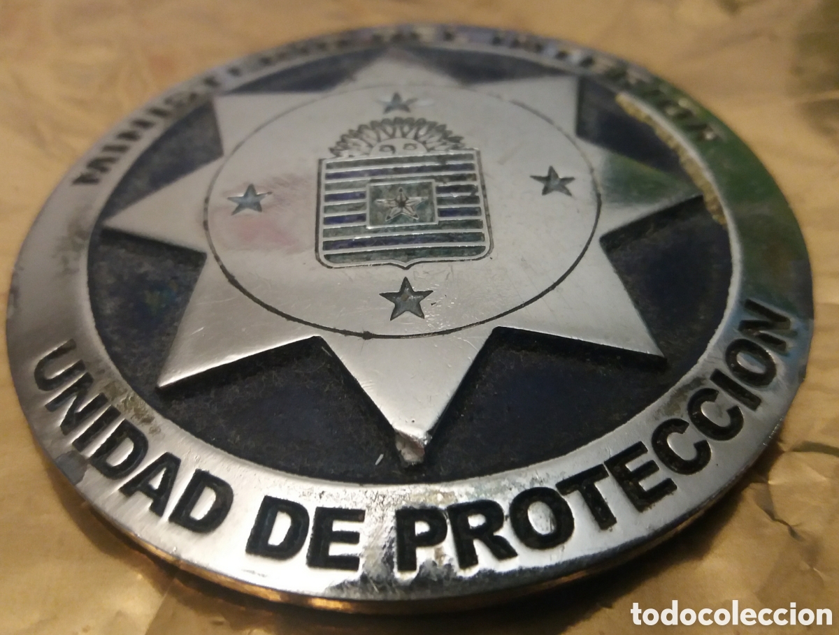 Militaria: PLACA DE PECHO POLICIA UNIDAD DE PROTECCION JUECES Y FISCALES URUGUAY POLICE PLAQUE ESCASA ! RARE