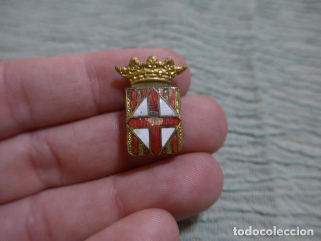 Militaria: Antigua insignia emblema de la Diputacion de Barcelona, mossos d'esquadra, policia.