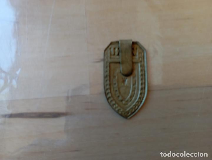 Militaria: EMBLEMAS DE AUXILIO SOCIAL - Foto 2