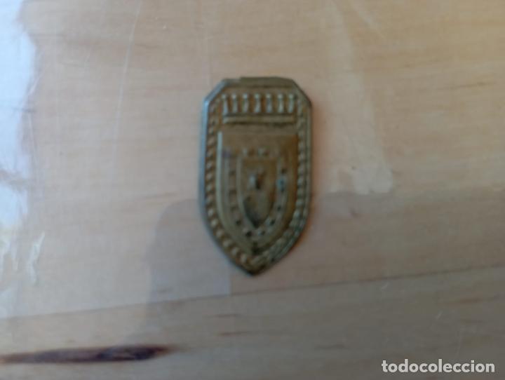 Militaria: EMBLEMAS DE AUXILIO SOCIAL - Foto 1