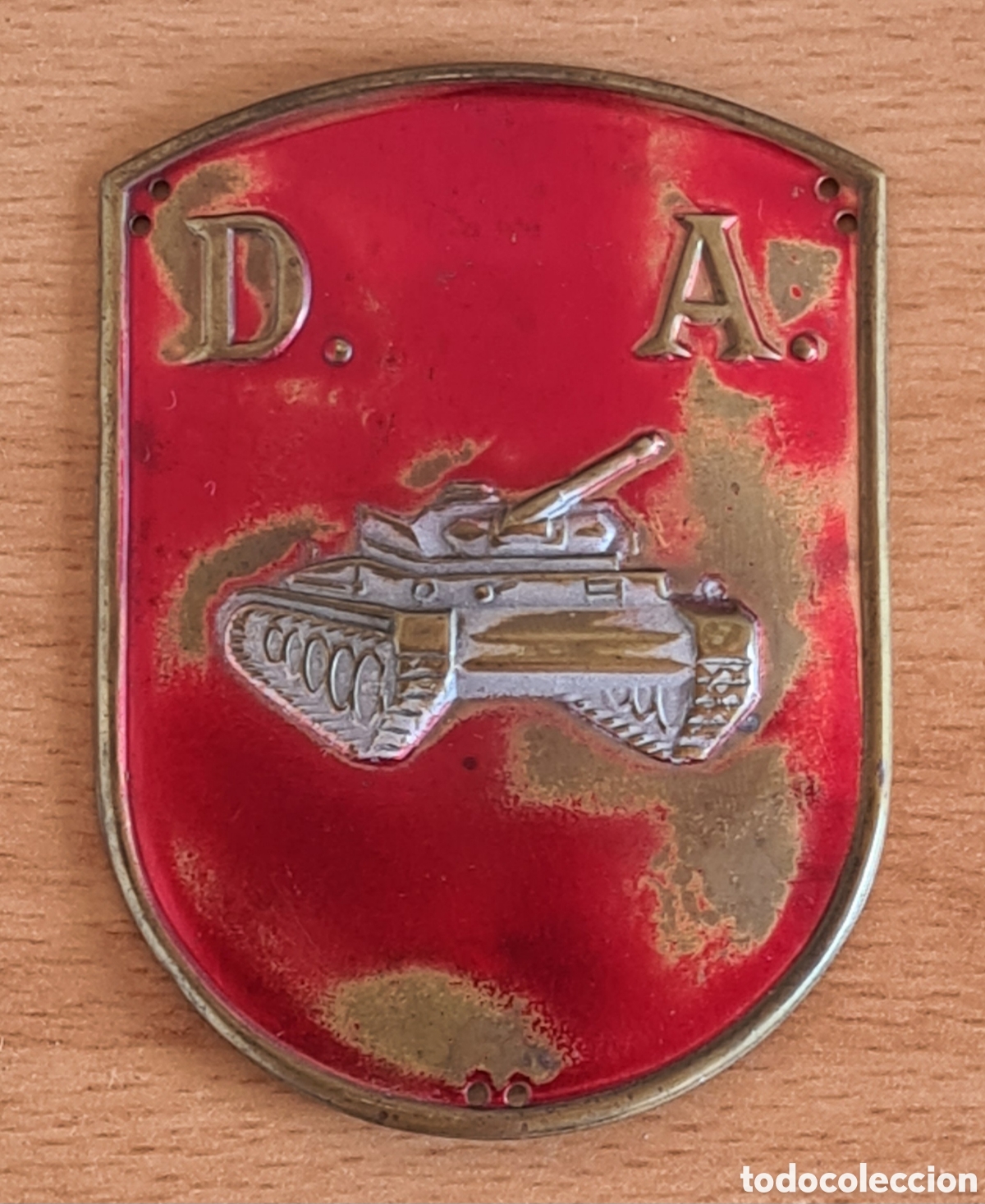 Militaria: Placa met&aacute;lica Insignia militar Divisi&oacute;n Acorazada - Tanque Tanquista Brunete