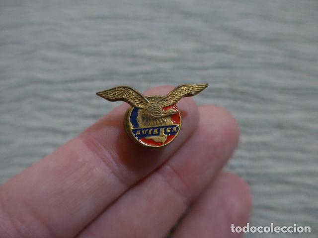 Militaria: Antigua insignia AVIANCA de aviacion, aerolinia. Avion. Publicidad.