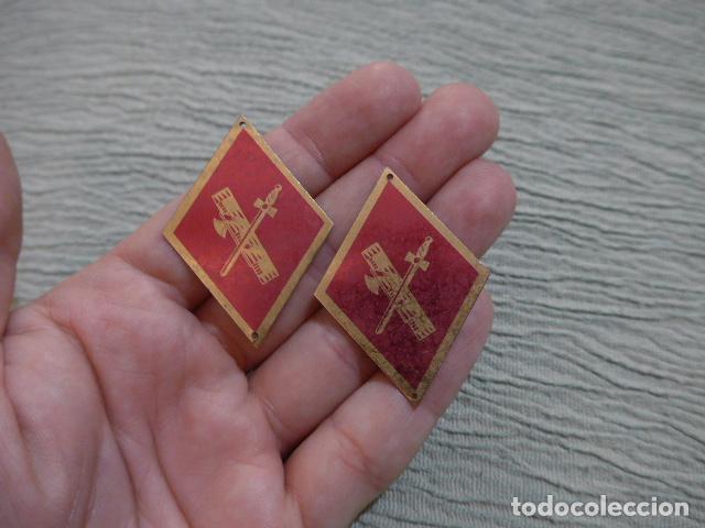 Militaria: Antigua pareja de insignias rombo de Guardia Civil, originales franquistas, epoca Franco