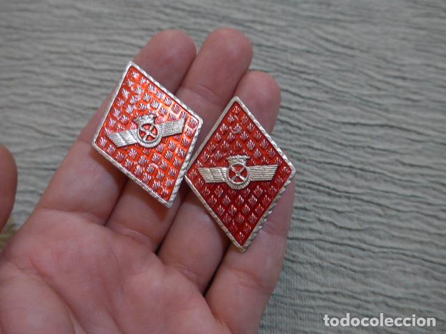 Militaria: Antigua pareja de insignias rombo de aviacion, originales franquistas, epoca Franco