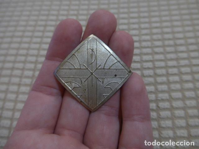 Militaria: Antigua insignia o emblema de boy scouts de Catalunya a identificar