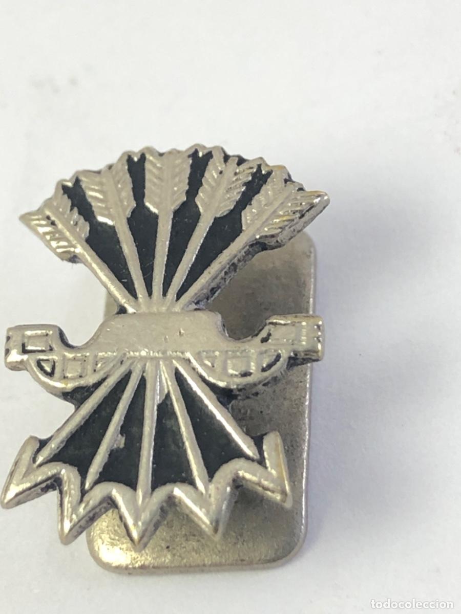 Militaria: Pin militar - Foto 1