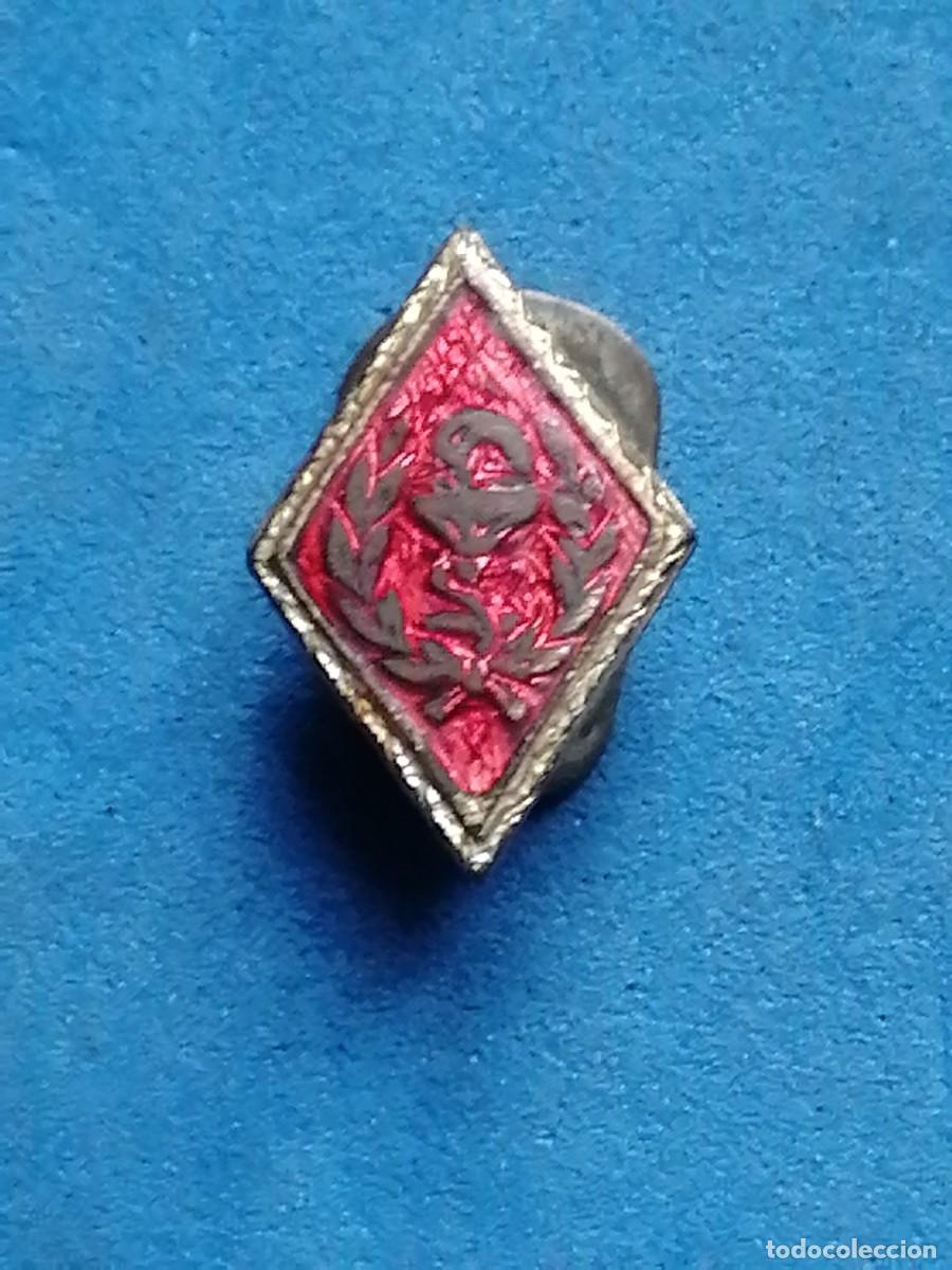 Militaria: Insignia de solapa rombo Farmacia