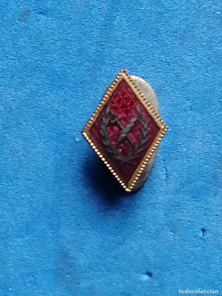 Militaria: Insignia de solapa rombo Militar