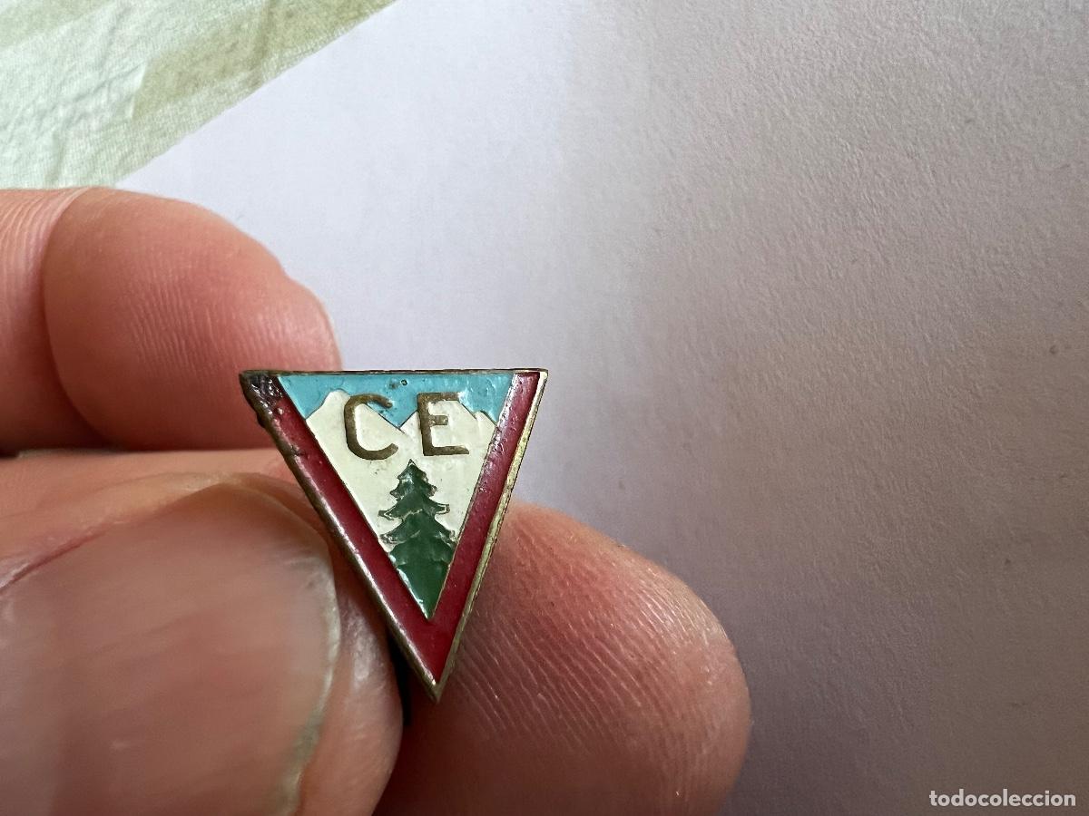 Militaria: INSIGNIA AGUJA CENTRO EXCURSIONISTA - Foto 3