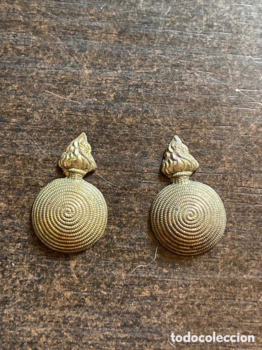 Militaria: PAREJA DE BOMBETAS DE ARTILLERIA EPOCA DE ALFONSO XIII-REPUBLICA