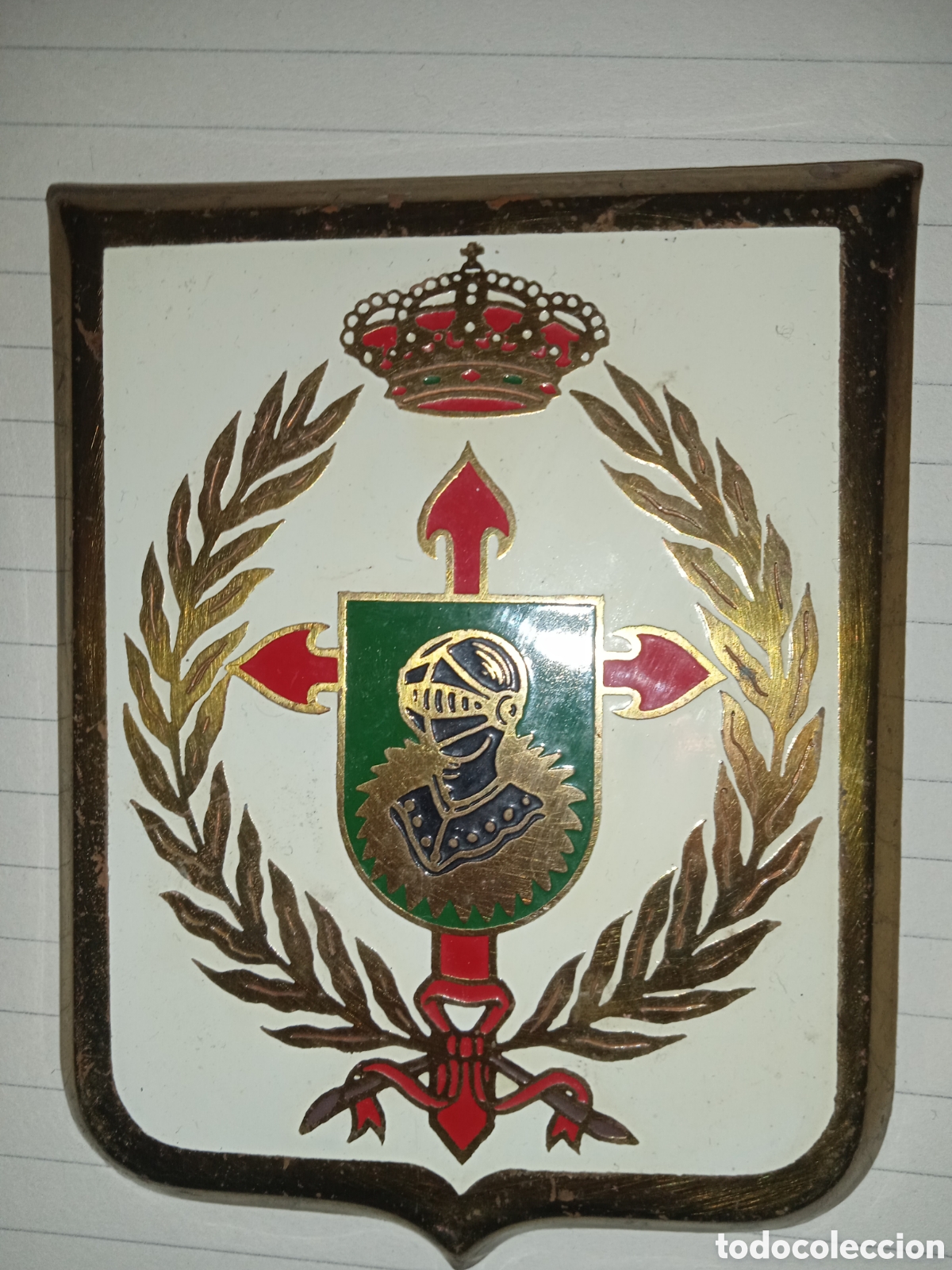 Militaria: Chapa militar , aprox 11 x 9 cm , de lat&oacute;n