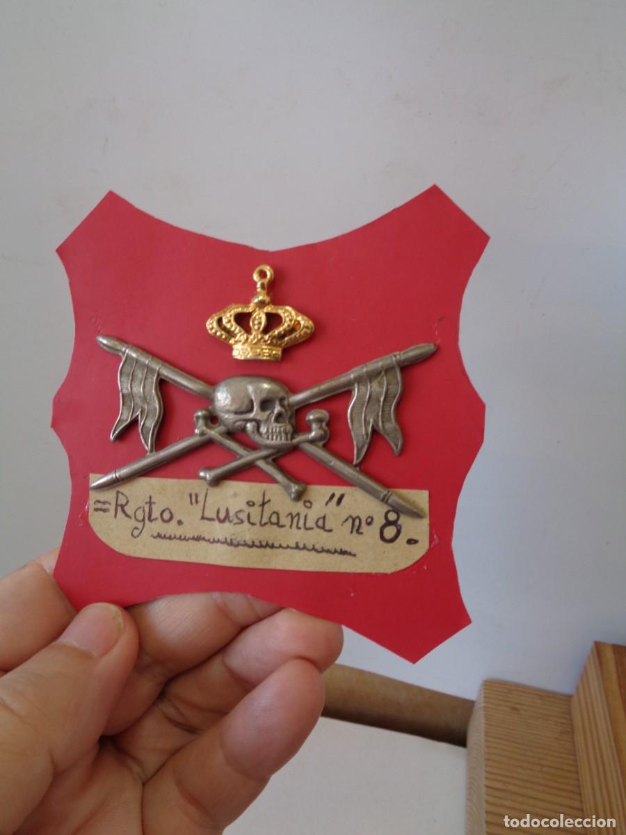 Militaria: &iexcl;&iexcl; REGIMIENTO. &rdquo; Lusitania.&rdquo; n&ordm; 8. &rdquo; los DRAGONES de la MUERTE.&rdquo; En PLATA. Insignia. ANTIGUA.! C-12.