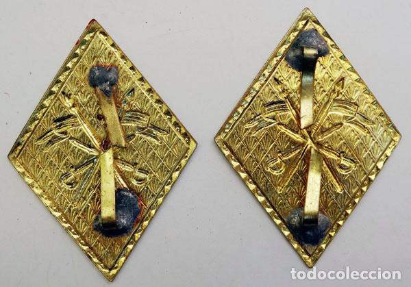 Militaria: PAR DE ROMBOS DE CABALLER&Iacute;A - Foto 2