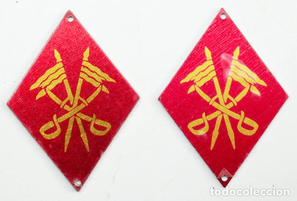 Militaria: PAR DE ROMBOS DE CABALLER&Iacute;A. ALUMINIO - Foto 1
