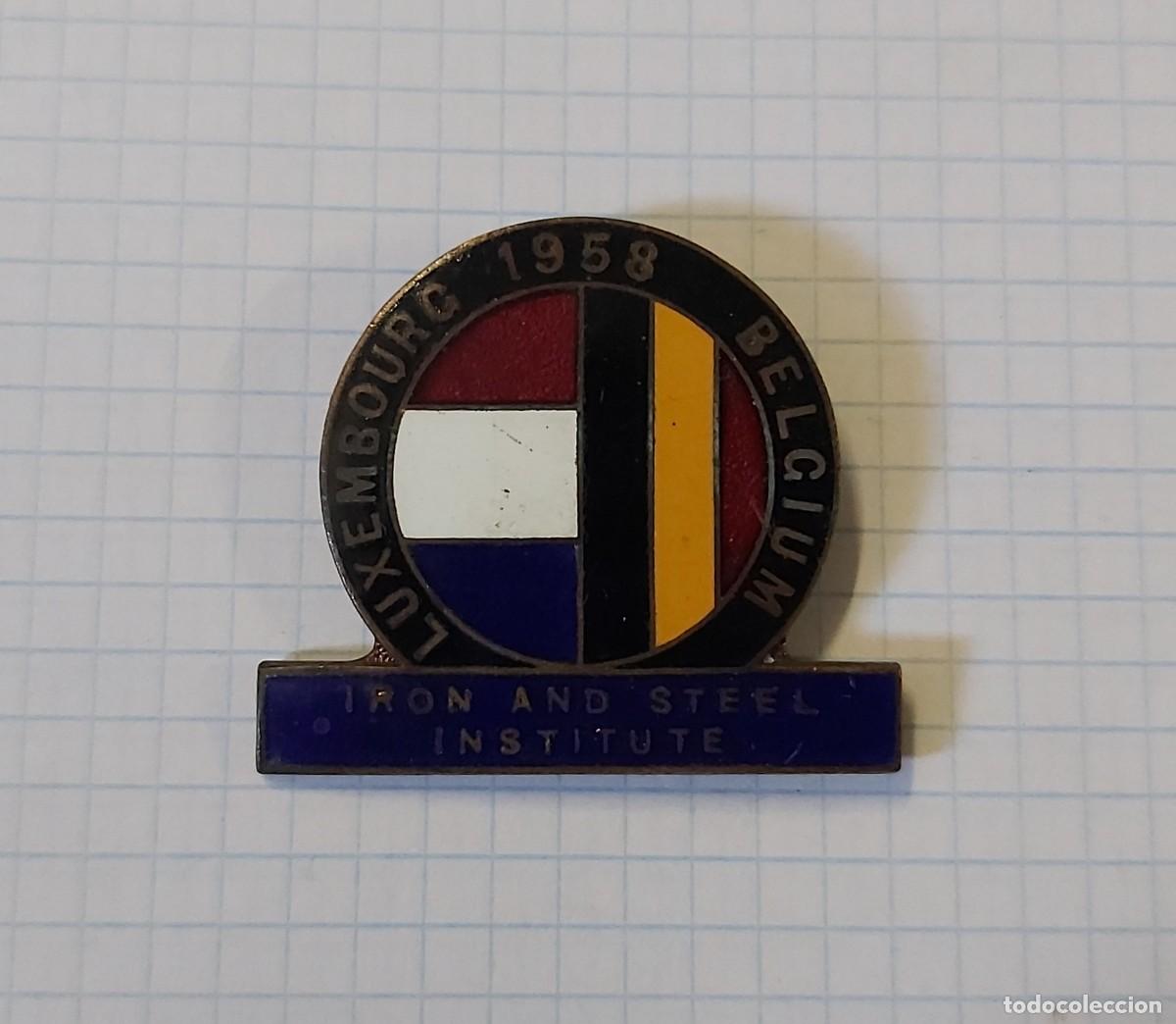 Militaria: Distintivo esmaltado - Foto 1