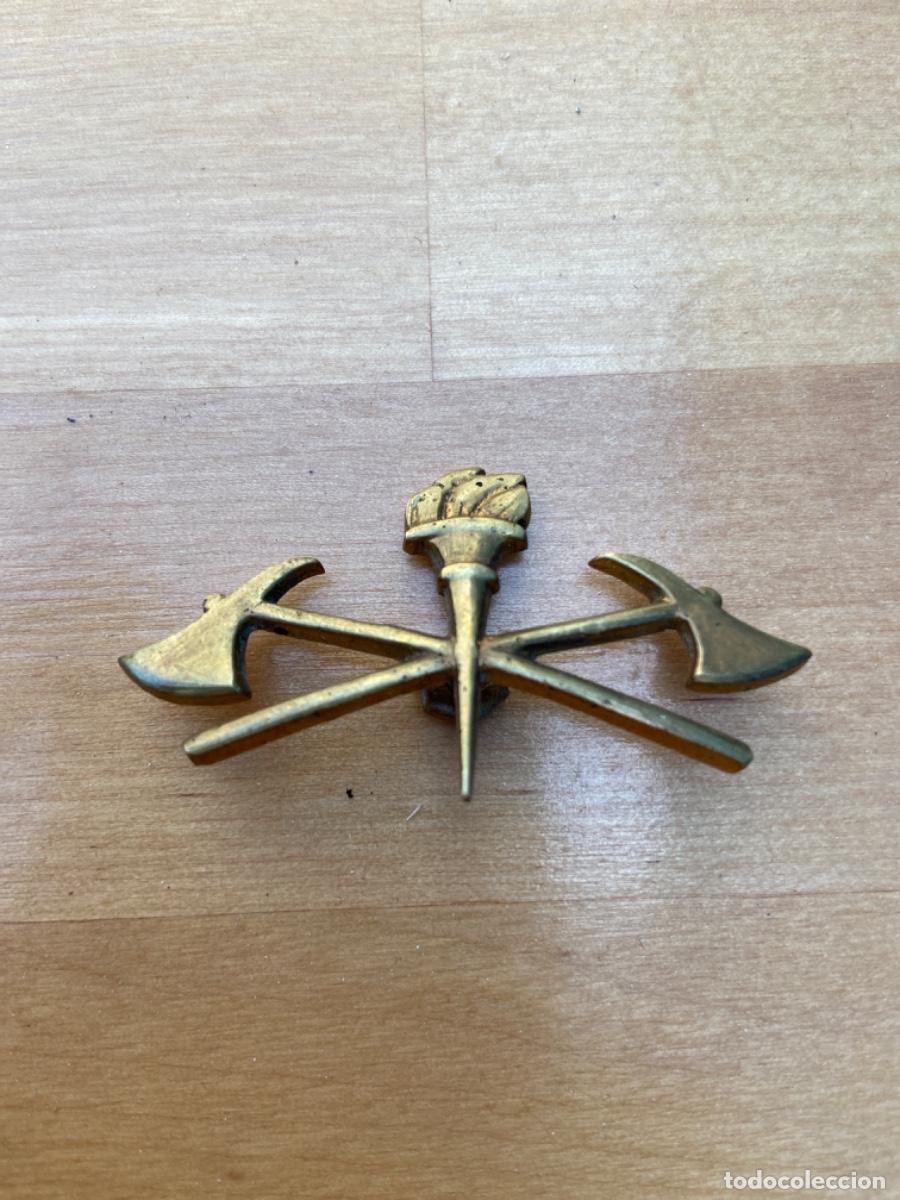 Militaria: Insignia a examinar ??? - Foto 2