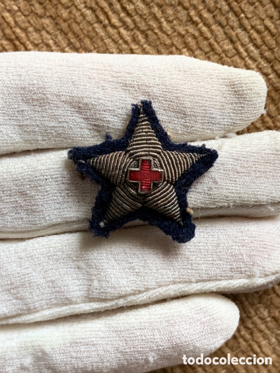Militaria: ESTRELLA BORDADA CRUZ ROJA CENTRO ESMALTADO