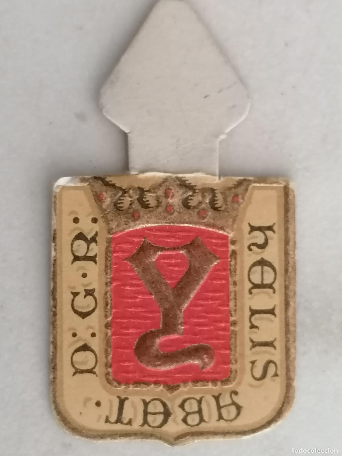 Militaria: EMBLEMA DE CARTON, AUXILIO SOCIAL, SERIE C - N&ordm; 2, ESCUDO DE ISABEL, REINA DE CASTILLA Y LEON