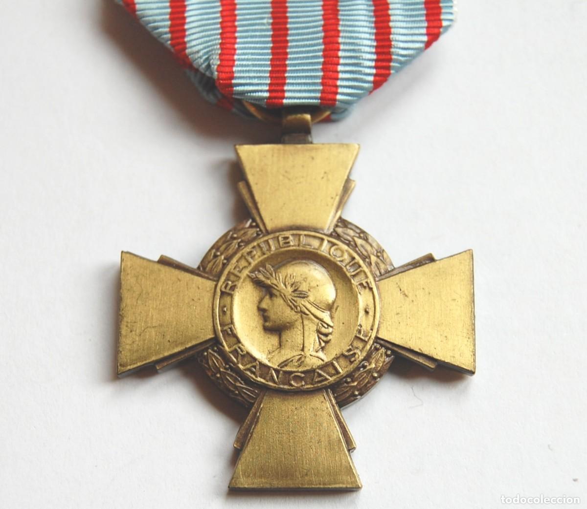 Militaria: FRANCIA - CRUZ DEL COMBATIENTE - Foto 1