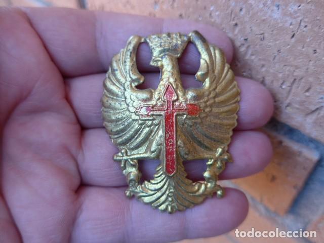 Military Antiques: EMBLEMA AGUILA DE CASCO - Z 42 - TRUBIA - AGUILA CASCO